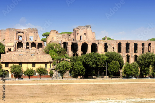 Canvas Print Ruins of Palatine hill palace in Rome, Italy