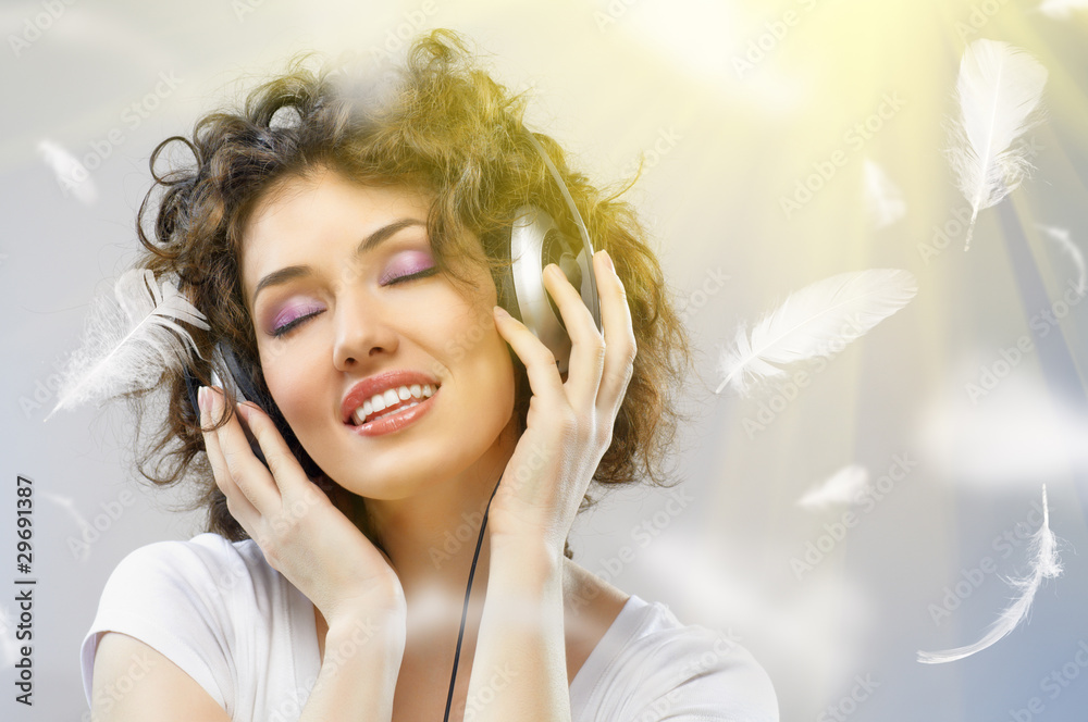Fototapeta premium girl with headphones