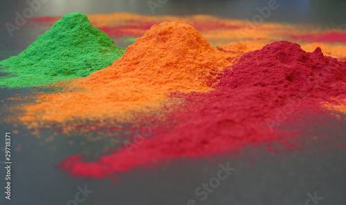Color powder