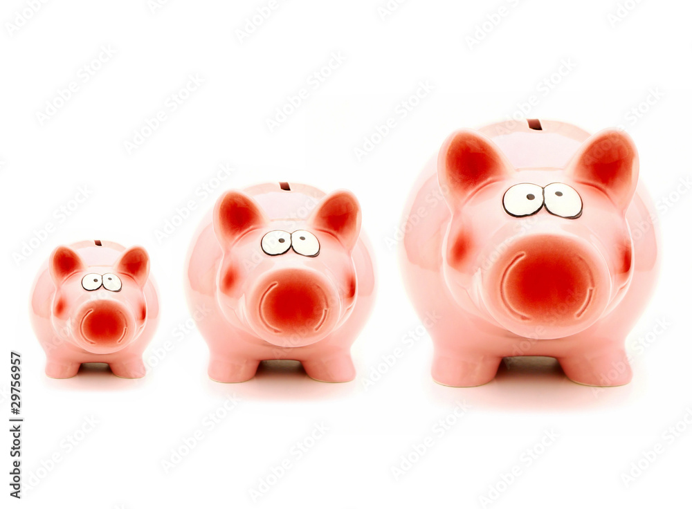 Growing investment - three piggy banks of increasing size Growing investment - three piggy banks of increasing size