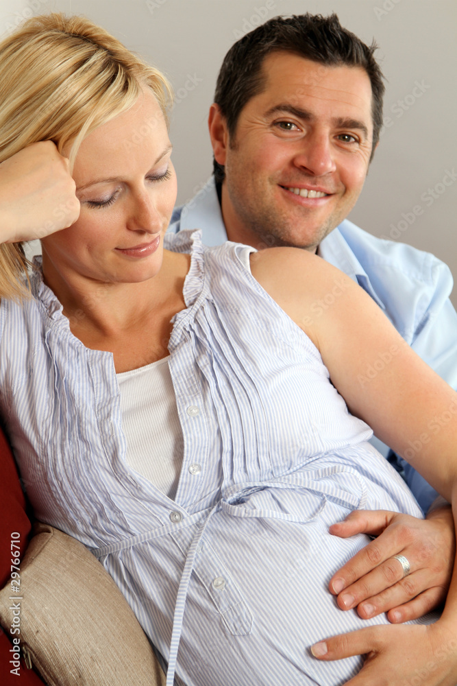Fototapeta premium Junge Eltern