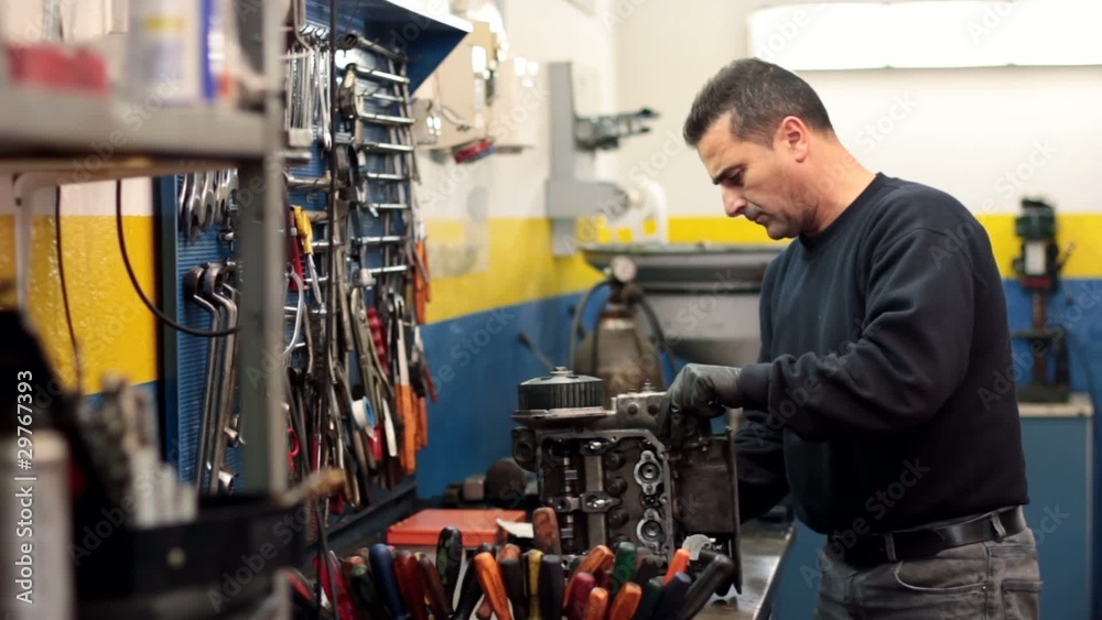mechanic at work 8 mechanic at work 8