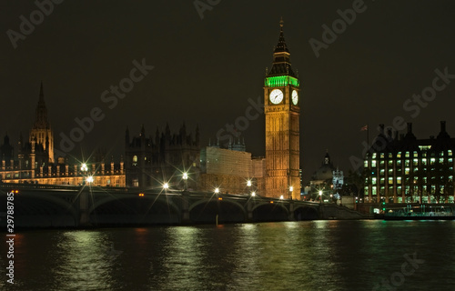 Night view of Big Ben and Thames river  London