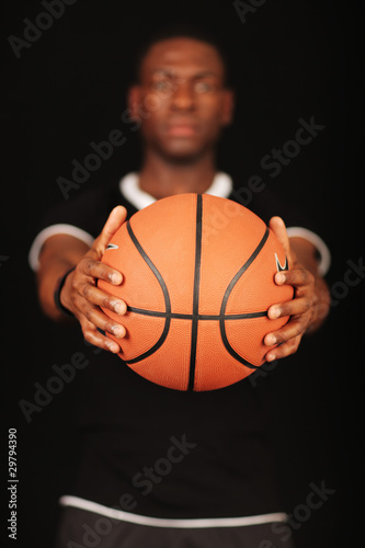 Basketball halten