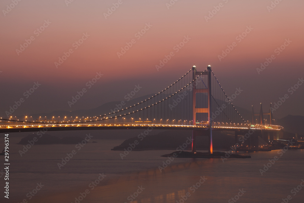 Obraz premium Tsing Ma Suspension Bridge in Hong Kong