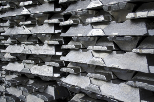Raw aluminum ingot