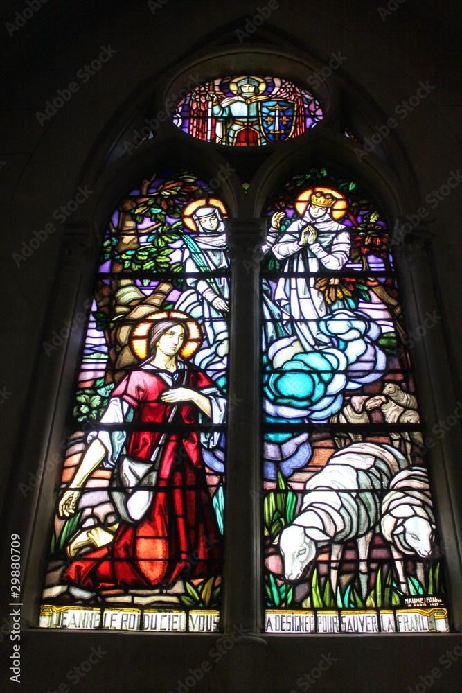Jeanne d'Arc, vitrail de la chapelle Sainte Thérèse à Paris