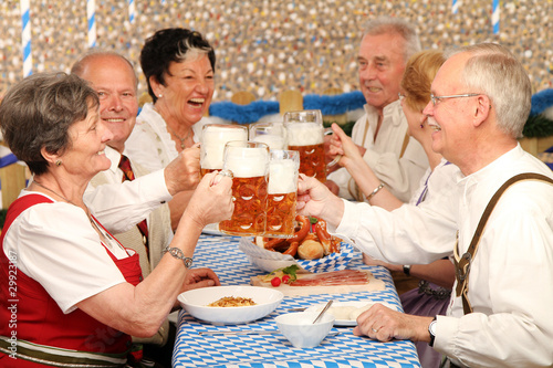 Senioren auf dem Oktoberfest