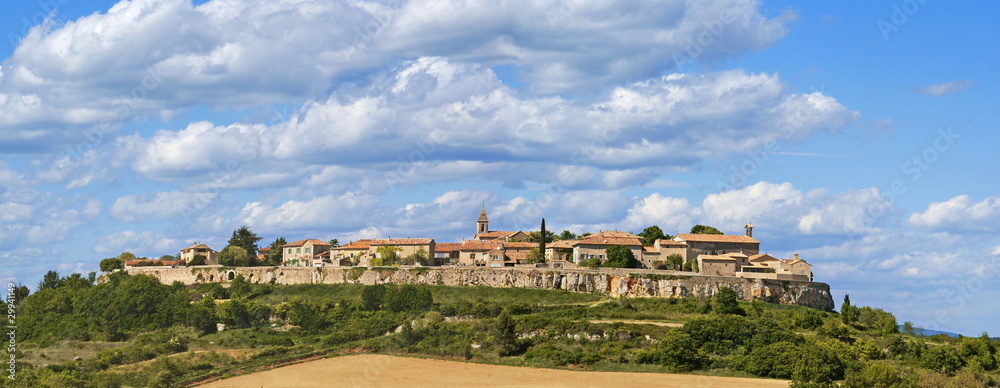 Fototapeta premium Village perché de Lussan