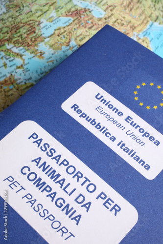 passaporto per animali da compagnia photo