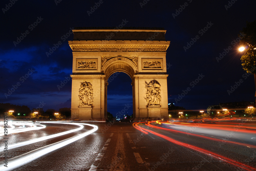 Triumph Arch at night