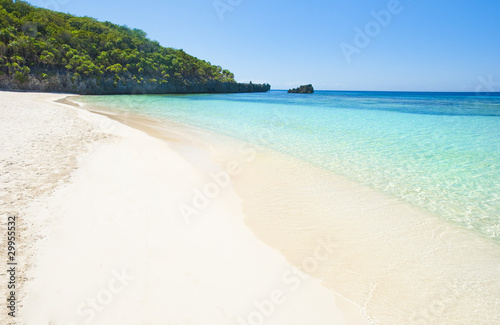 Fototapeta Naklejka Na Ścianę i Meble -  Beach and tropical sea in the caribbean