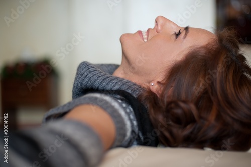 donna con sguardo affascinante