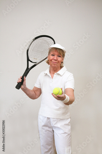 Frau beim Tennis 12 © Schiddrigkeit