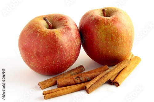 apples and cinnamon barks