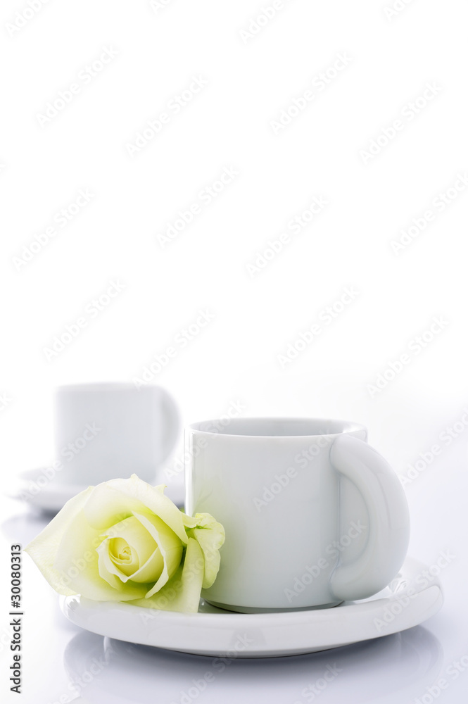 コーヒーカップと薔薇 コーヒーカップと薔薇