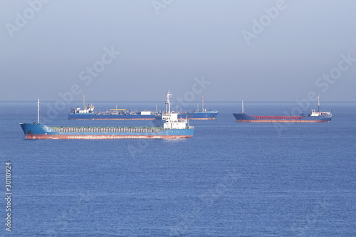 Fényképezés ships on anchor English channel
