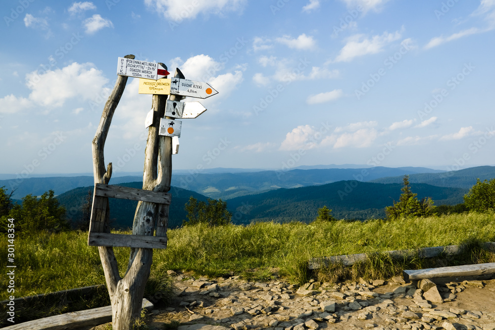 Obraz premium Mountain Trail signpost