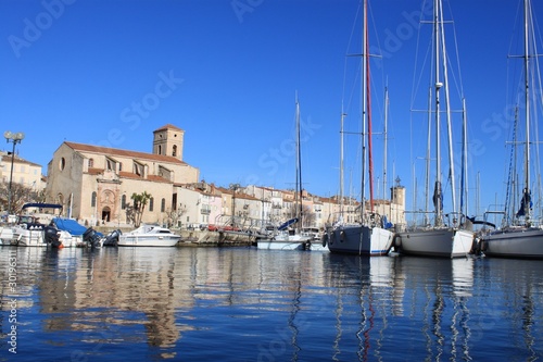 Voilers dans le port de La Ciotat