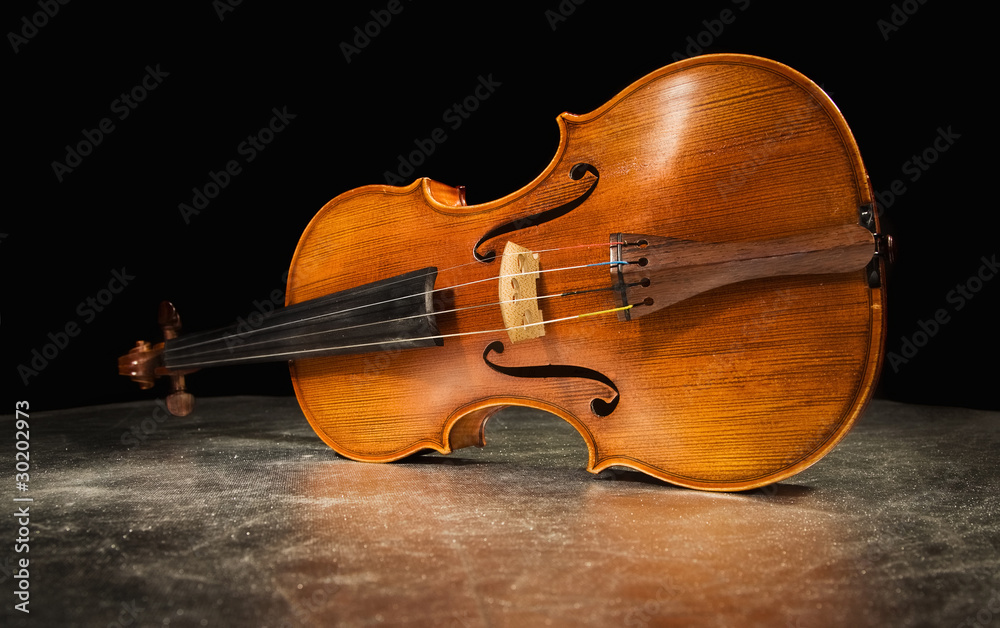 Fototapeta premium Old italian violin