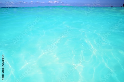 caribbean wave turquoise water high horizon