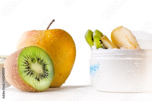 баночка фруктового крема