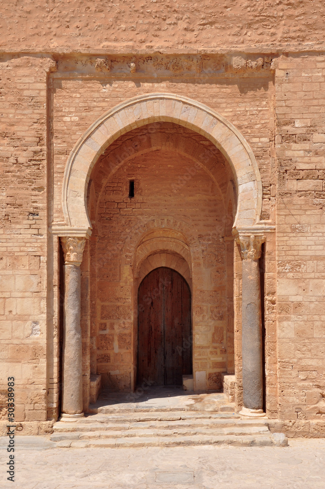 Fototapeta premium The old Mosque of Monastir, Tunisia