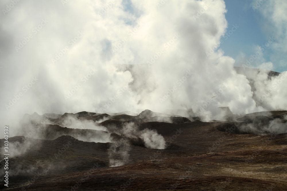 Obraz premium Volcano fumarolas, 4900 m., Bolivia.