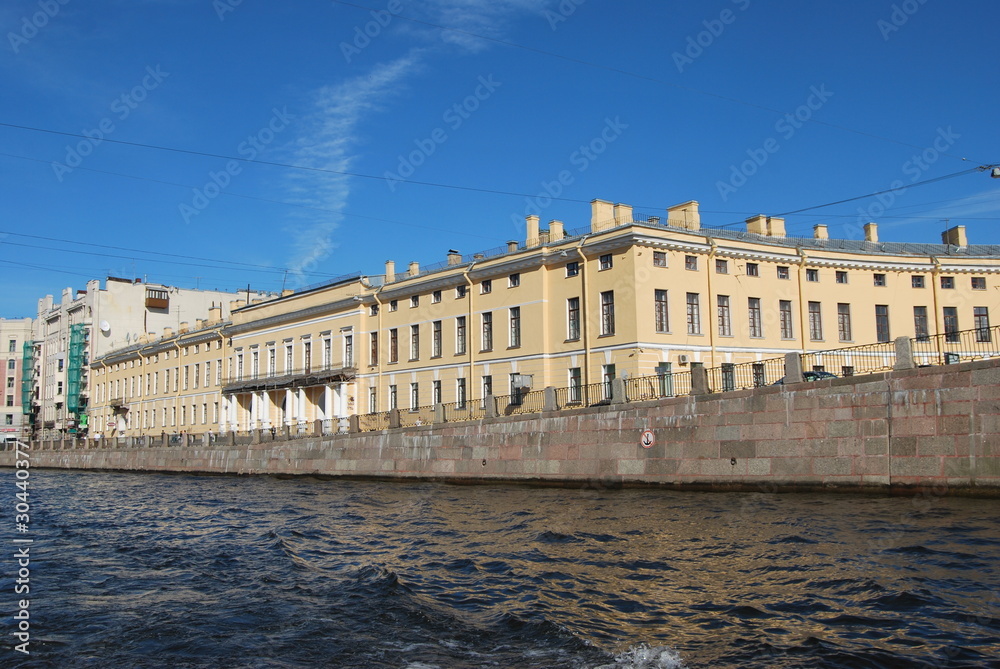 Building St.-Petersburg