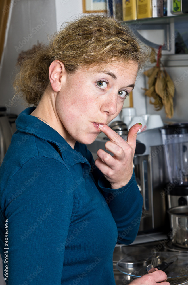 Hausfrau schmeckt ab Hausfrau schmeckt ab