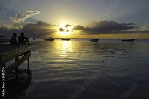 coucher de soleil à l ile maurice (plage de flic en flac)