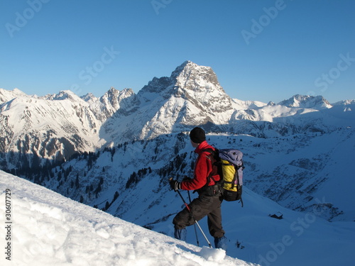 Bergsteiger vor Widderstein im Aufstieg