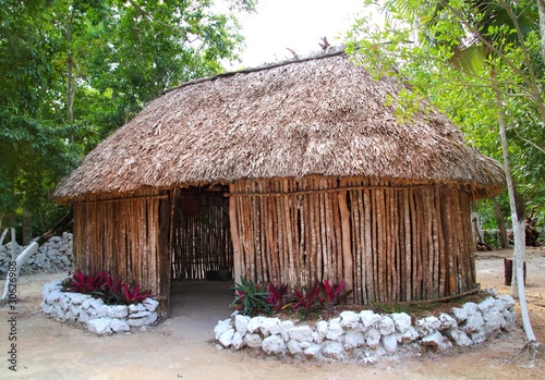 Fotografía Mayan Mexico wood house cabin hut palapa