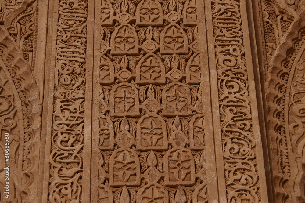 stuc gravé au Maroc