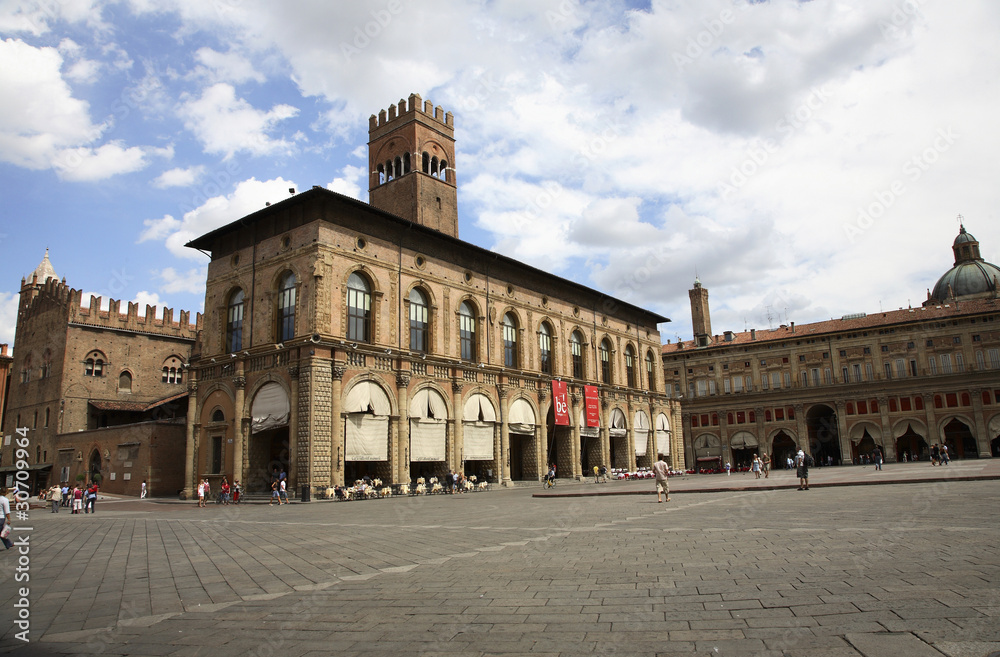 Bologna, Piazza Maggiore, Palazzo del Podestà