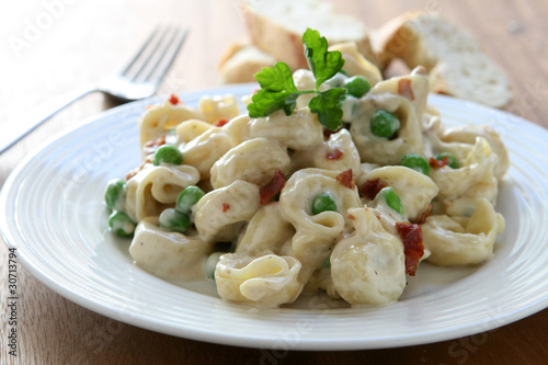 Tortellini with Prosciutto and Peas