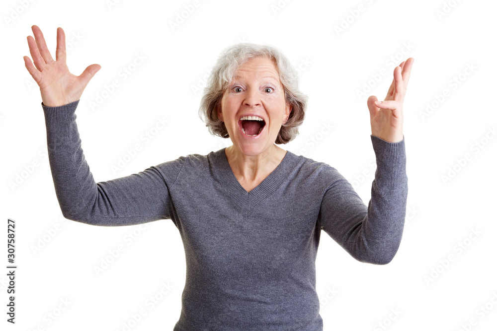 Glückliche Seniorin jubelt Glückliche Seniorin jubelt