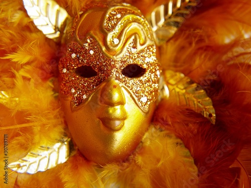 Fototapeta Naklejka Na Ścianę i Meble -  Traditional gold Venice mask