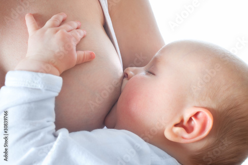 breastfeed photo