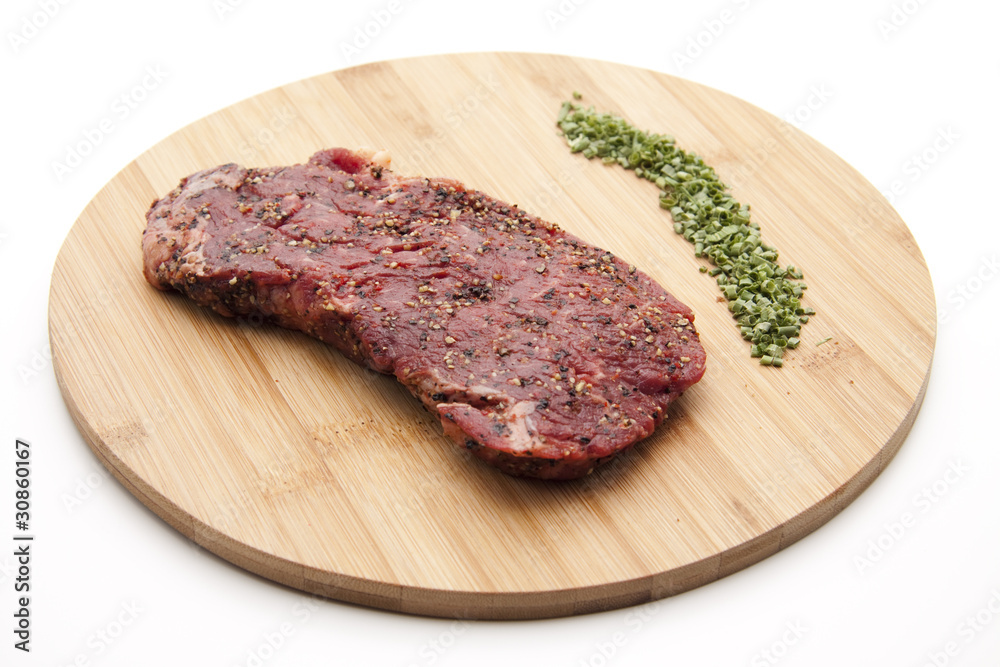 Rumpsteak roh mit Schnittlauch