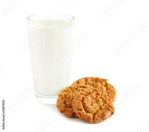 Oat cookies and milk