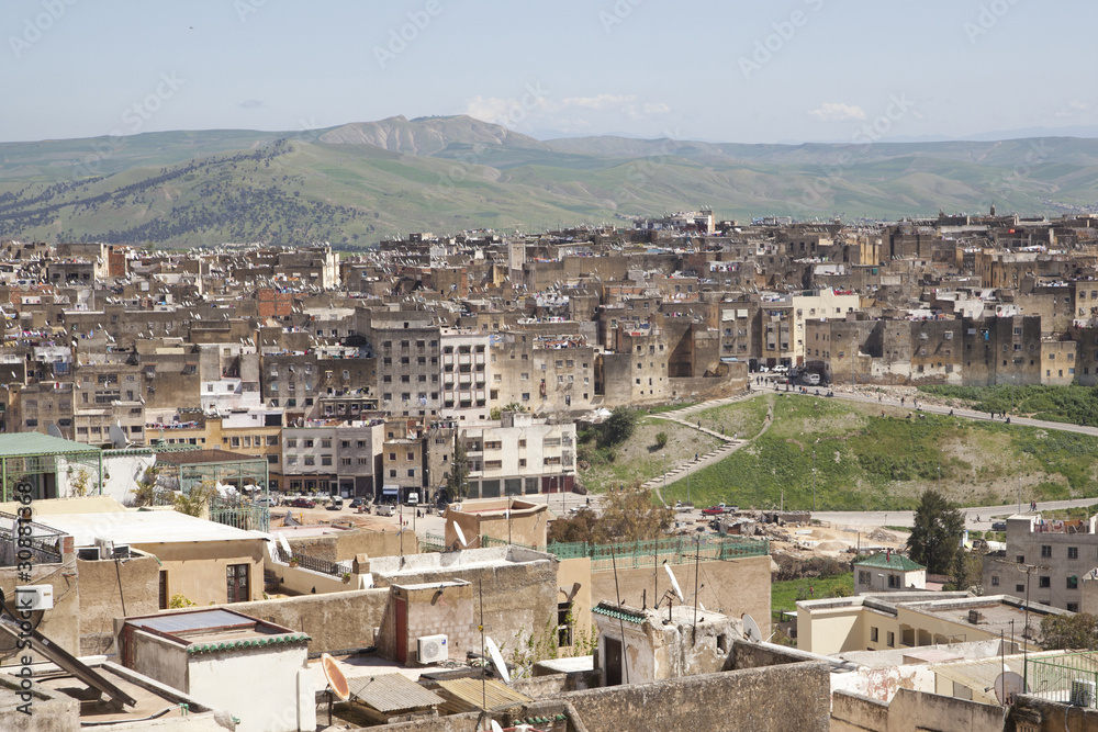 Stadtpanorama von Fes in Marokko Stadtpanorama von Fes in Marokko