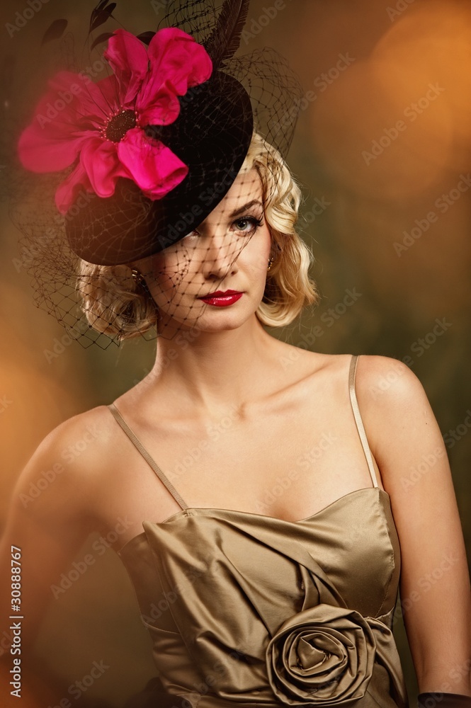 Naklejka premium Beautiful woman retro portrait
