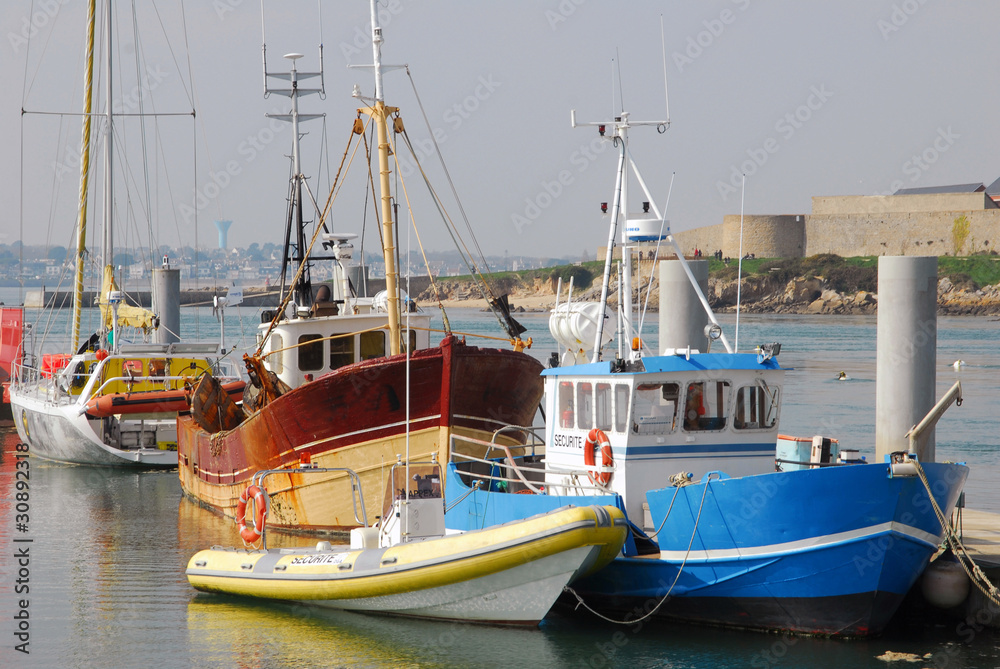 Bateaux au port de Gâvres