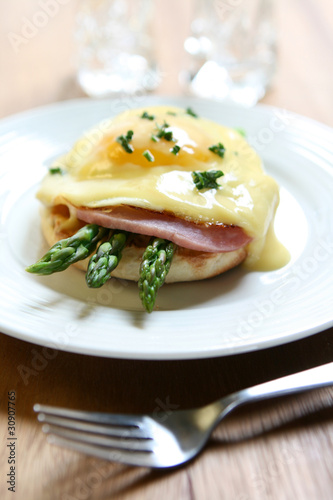 Eggs Benedict