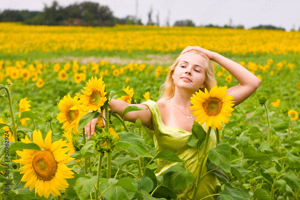 Girl in sunflowers Girl in sunflowers