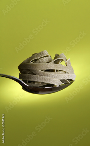 Grüne Linguine