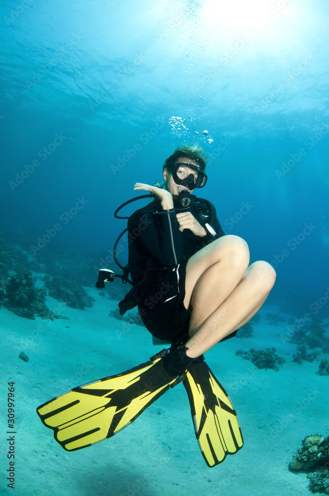 High Tech Scuba Diver for Genesis 8 Female(s) | Daz 3D