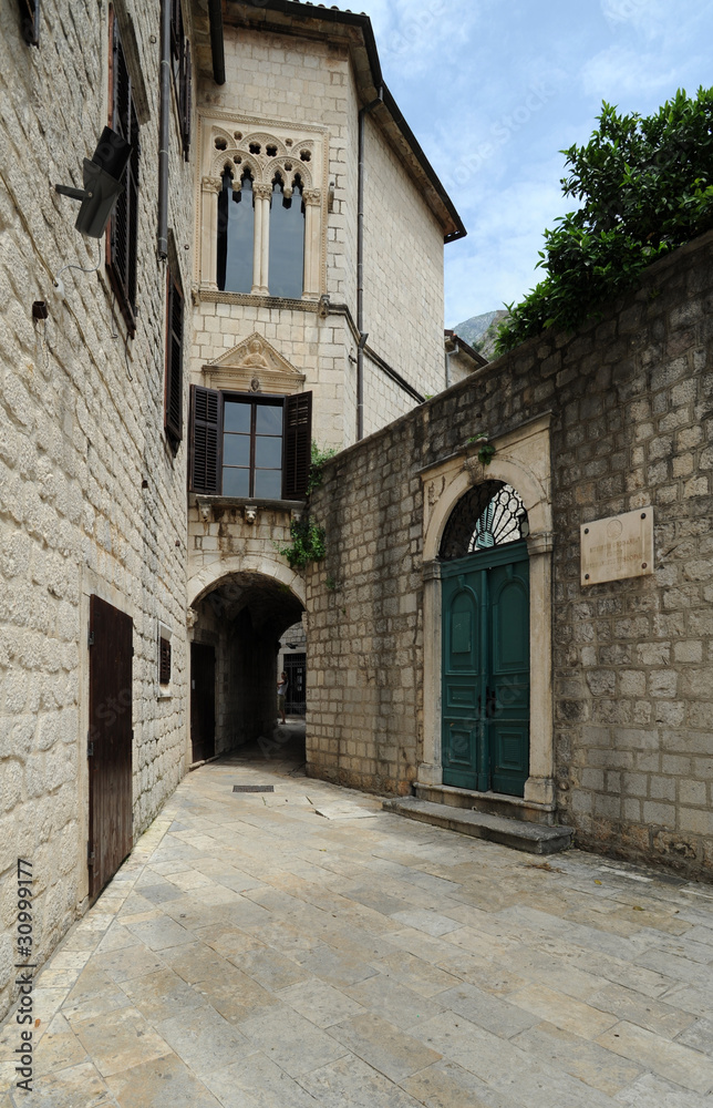 Palais épiscopal de Kotor au Monténégro