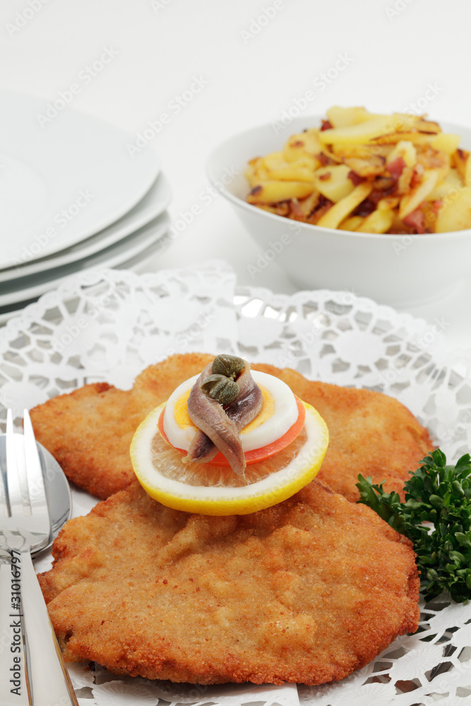 Wiener Schnitzel mit Röstkartoffeln